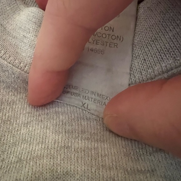 Vintage Crewneck Sweatshirt - Picture 4 of 5